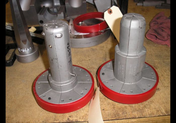 End forming tool